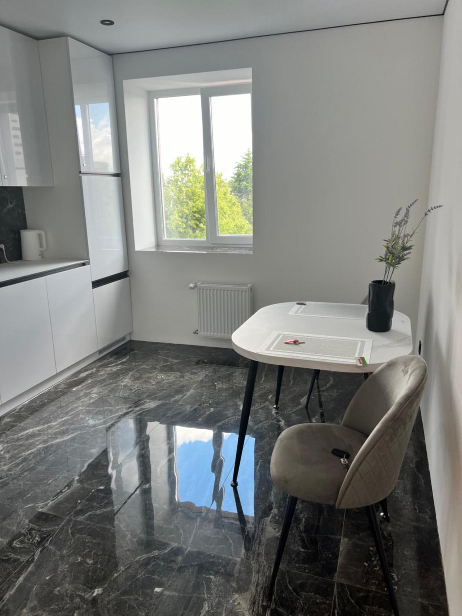 ריבנה Люкс Апартаменти В Жкарена Та Жк Great House מראה חיצוני תמונה